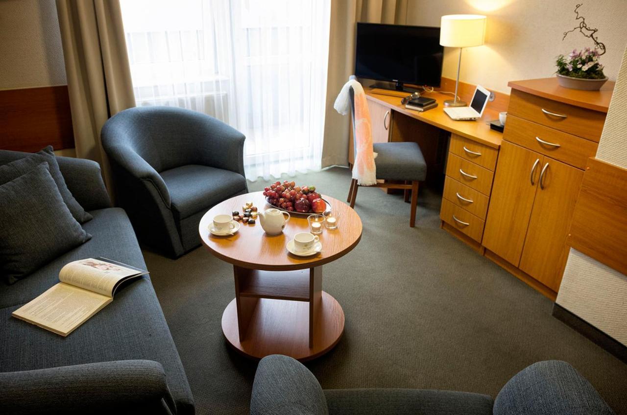 Hotel La Siesta & Medical Spa Jastrzębia Góra Εξωτερικό φωτογραφία