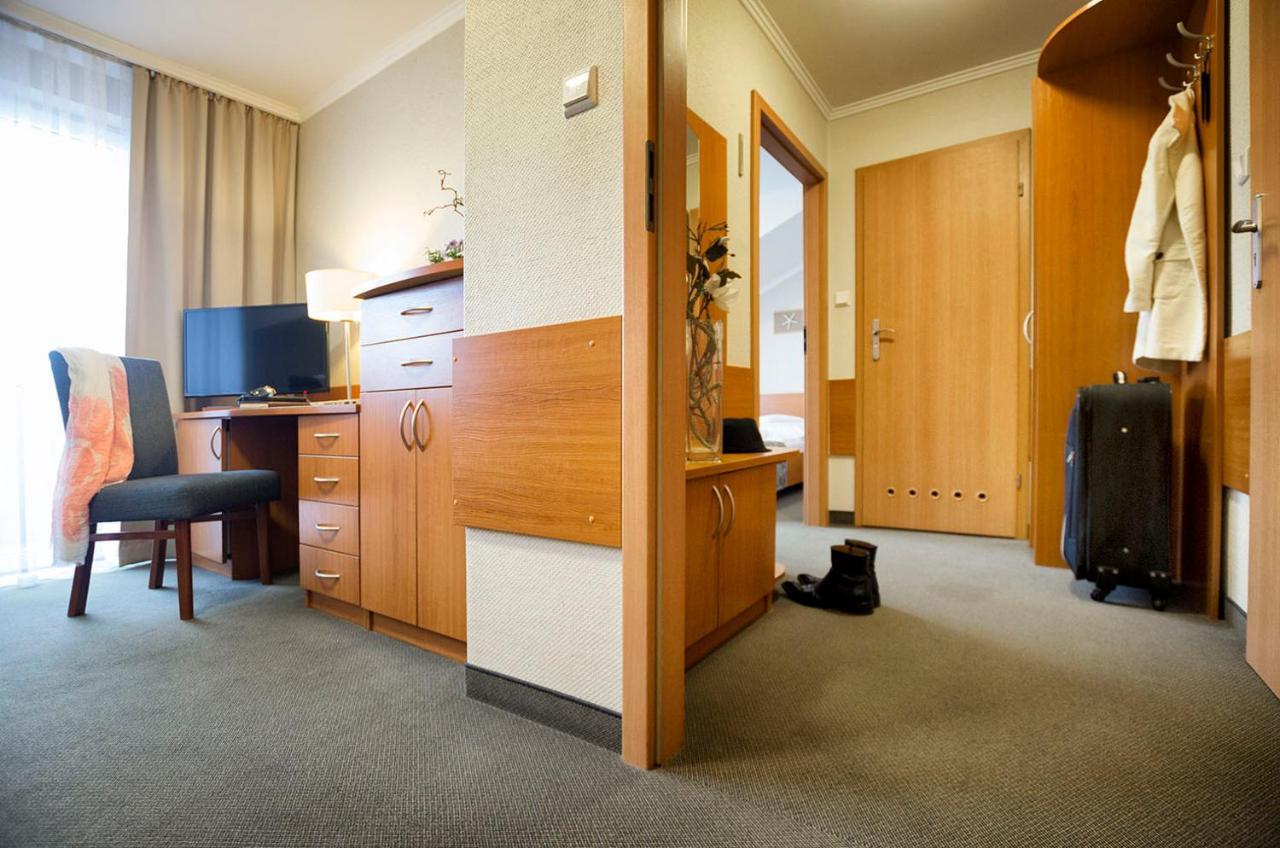 Hotel La Siesta & Medical Spa Jastrzębia Góra Εξωτερικό φωτογραφία